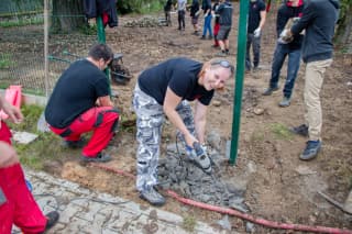 Bránka v priebehu prác